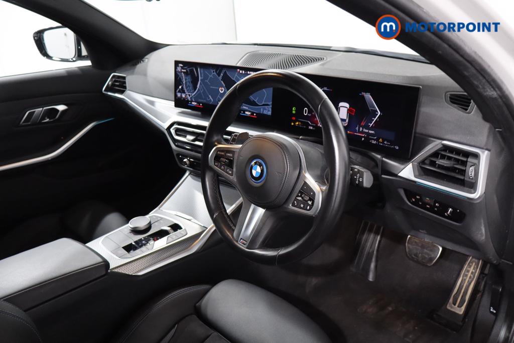 BMW 3 Series M Sport Automatic Petrol Plug-In Hybrid Estate - Stock Number (1484155) - 4th supplementary image