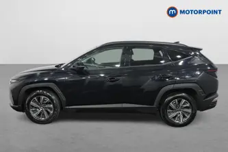 Hyundai Tucson Se Connect Manual Petrol SUV - Stock Number (1495971) - Passenger side