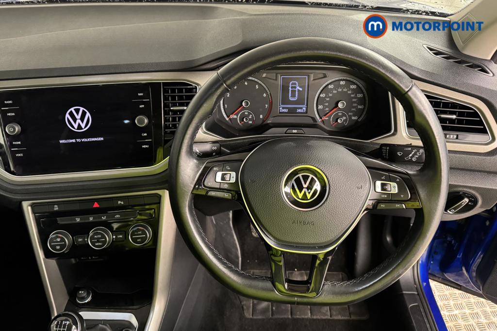 Volkswagen T-Roc Design Manual Petrol SUV - Stock Number (1499637) - 1st supplementary image