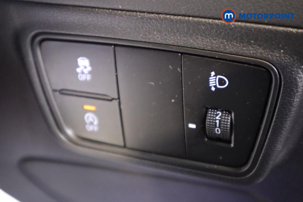 Hyundai Tucson Se Connect Manual Petrol SUV - Stock Number (1499829) - 7th supplementary image