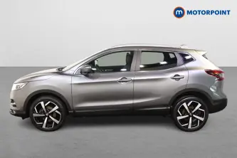 Nissan Qashqai N-Motion Manual Petrol SUV - Stock Number (1499865) - Passenger side