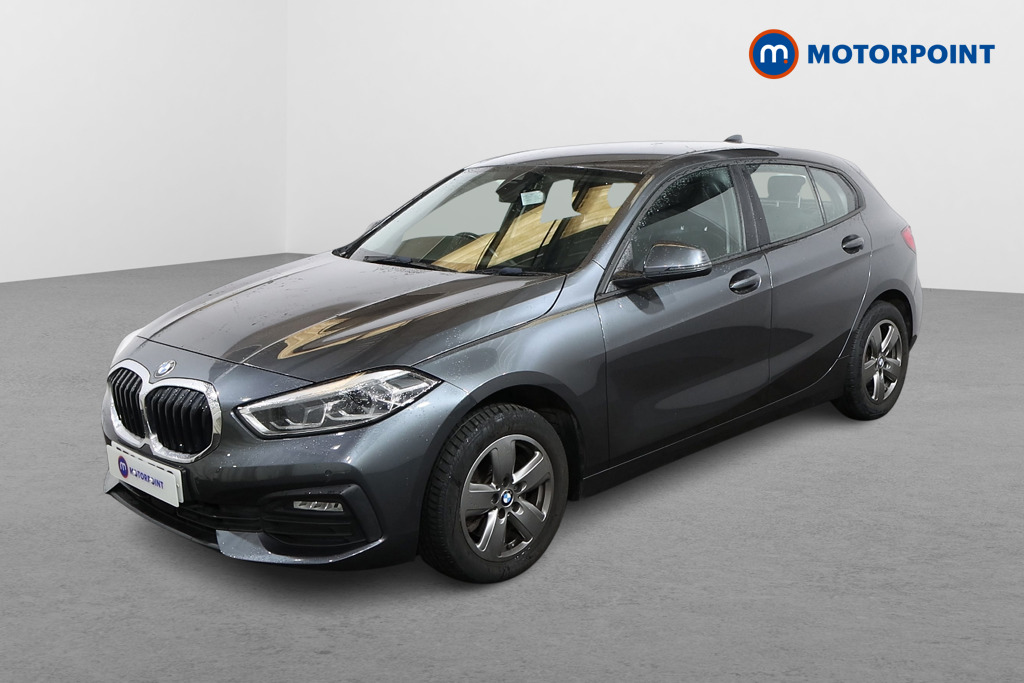 BMW 1 Series SE Automatic Diesel Hatchback - Stock Number (1492645) - Passenger side front corner