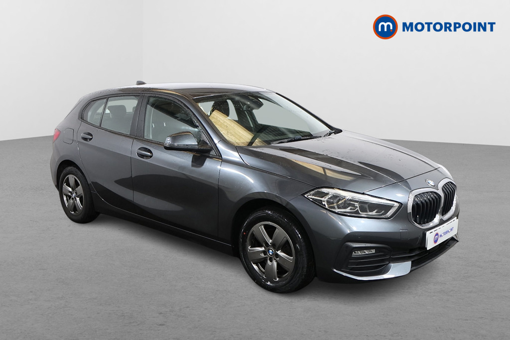 BMW 1 Series SE Automatic Diesel Hatchback - Stock Number (1492645) - Drivers side front corner