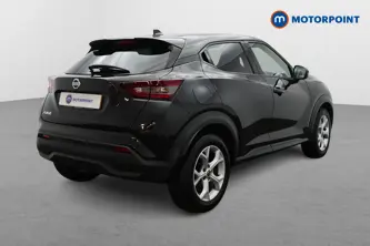 Nissan Juke N-Connecta Manual Petrol SUV - Stock Number (1498660) - Drivers side rear corner