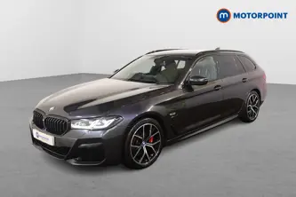 BMW 5 Series M Sport Automatic Petrol Plug-In Hybrid Estate - Stock Number (1498872) - Passenger side front corner