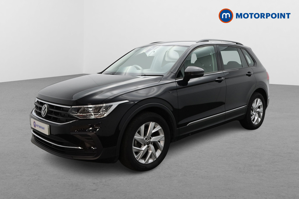 Volkswagen Tiguan Life Manual Petrol SUV - Stock Number (1500323) - Passenger side front corner