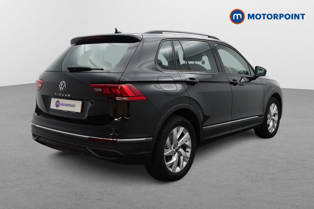 Volkswagen Tiguan Life Manual Petrol SUV - Stock Number (1500323) - Drivers side rear corner