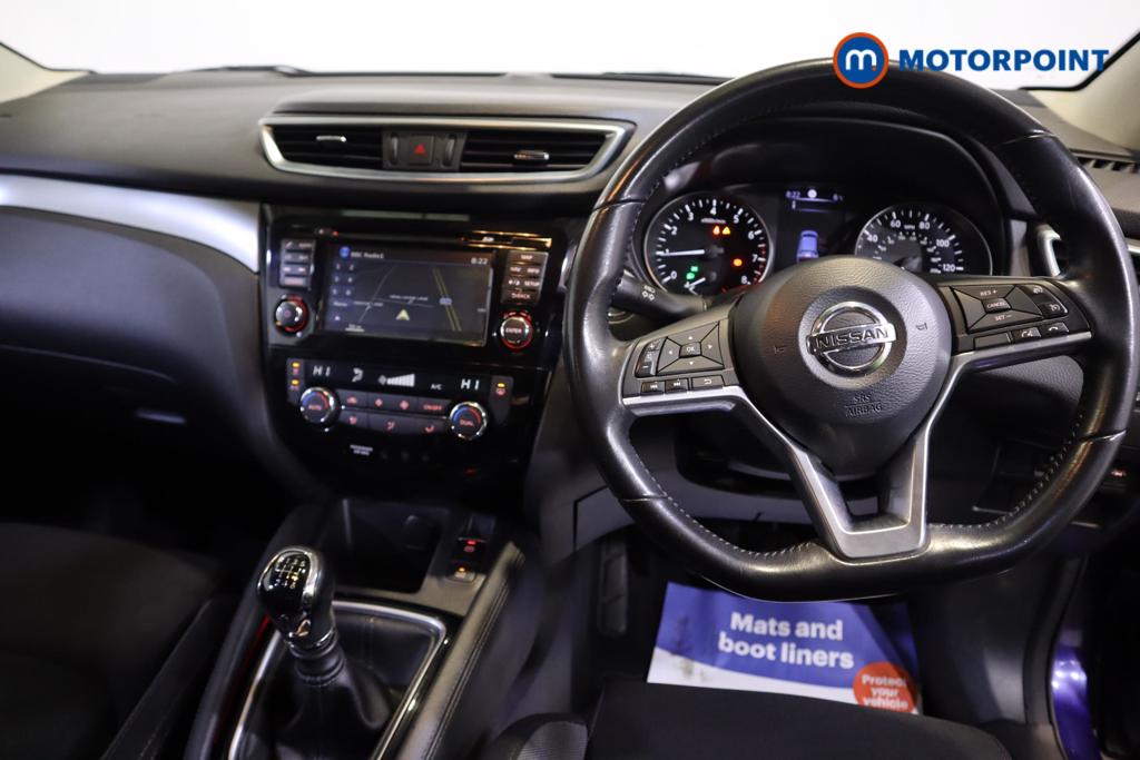 Nissan Qashqai N-Connecta Manual Petrol SUV - Stock Number (1492795) - 1st supplementary image