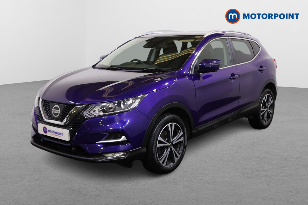 Nissan Qashqai N-Connecta Manual Petrol SUV - Stock Number (1492795) - Passenger side front corner