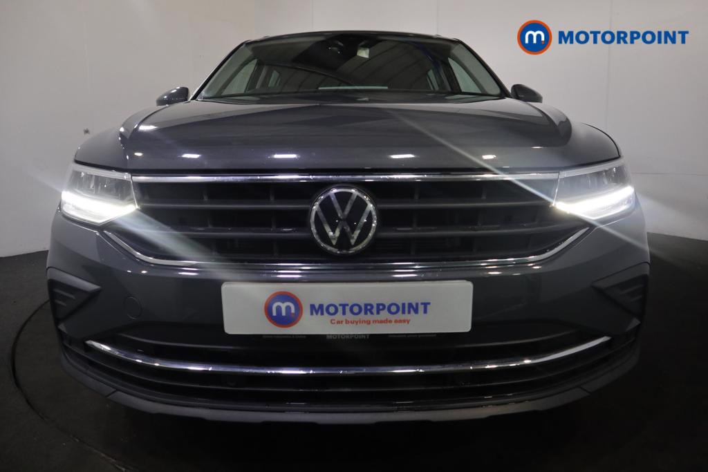 Volkswagen Tiguan Life Manual Petrol SUV - Stock Number (1499640) - 26th supplementary image