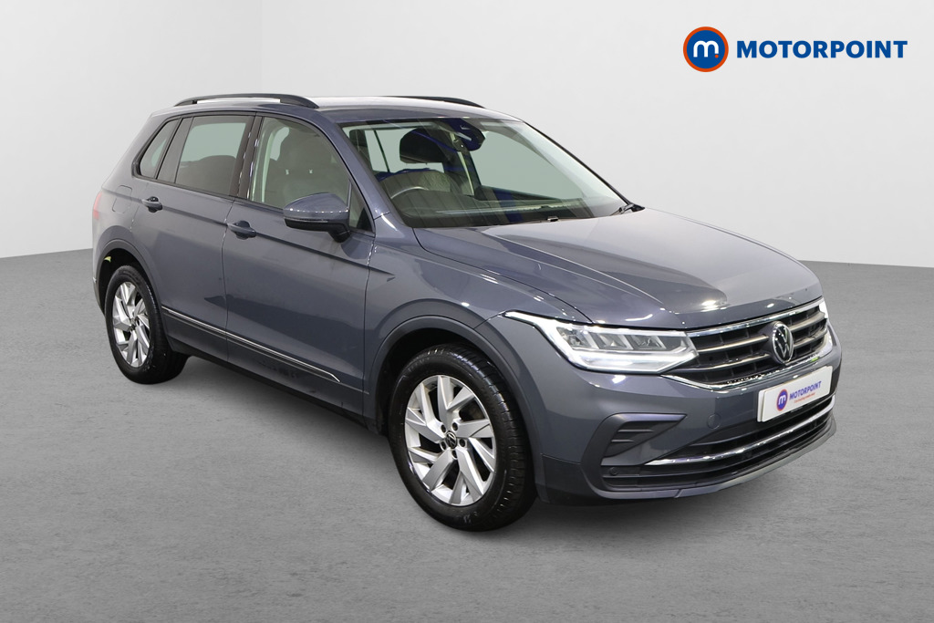 Volkswagen Tiguan Life Manual Petrol SUV - Stock Number (1499640) - Drivers side front corner