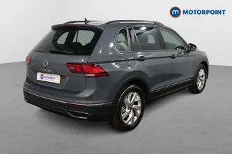 Volkswagen Tiguan Life Manual Petrol SUV - Stock Number (1500631) - Drivers side rear corner