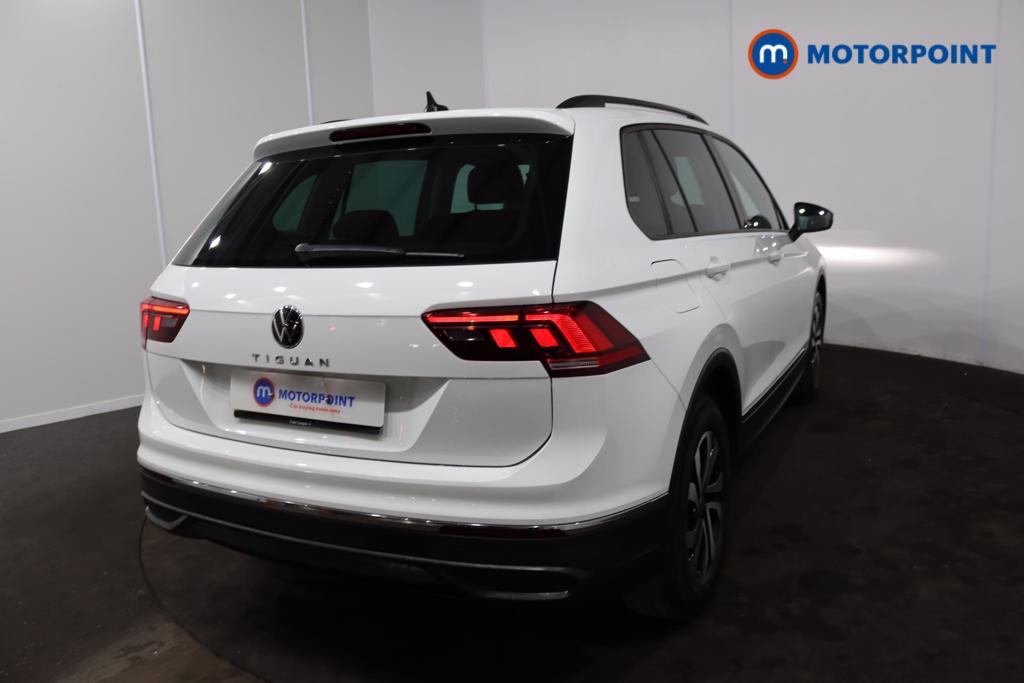 Volkswagen Tiguan Active Manual Petrol SUV - Stock Number (1500733) - 32nd supplementary image