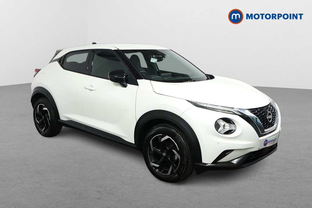 Nissan Juke N-Connecta Manual Petrol SUV - Stock Number (1501807) - Drivers side front corner