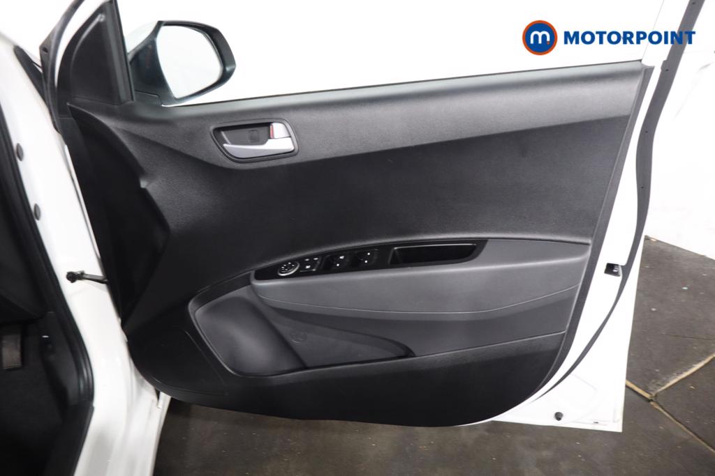 Hyundai I10 Premium Manual Petrol Hatchback - Stock Number (1497020) - 12th supplementary image