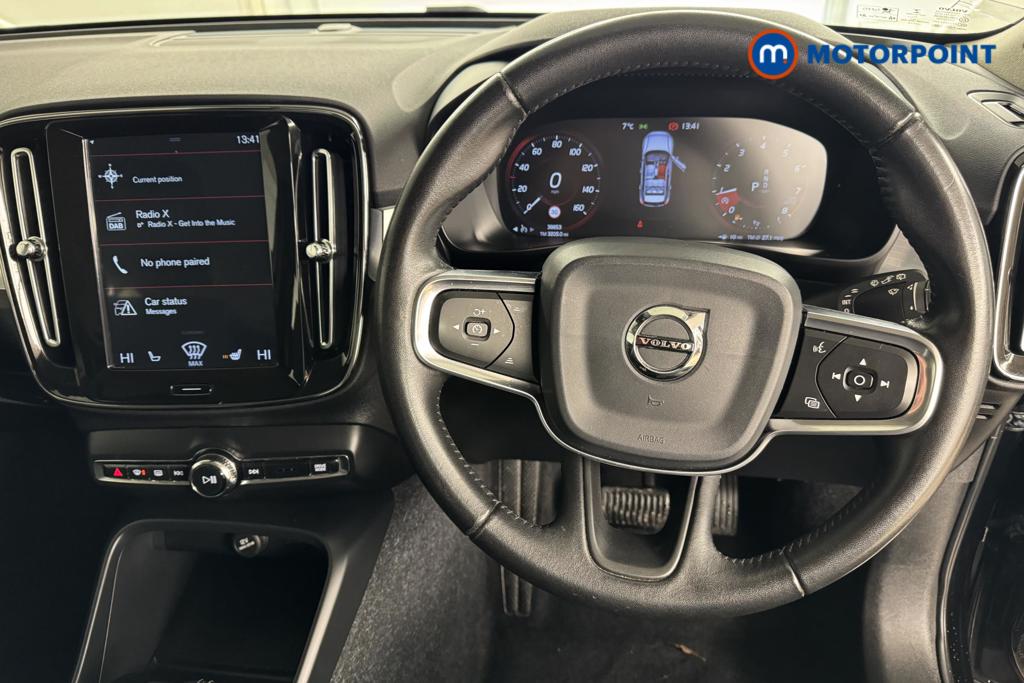 Volvo Xc40 Momentum Pro Automatic Petrol SUV - Stock Number (1497998) - 1st supplementary image