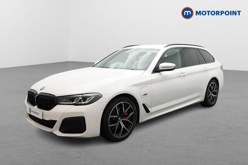 BMW 5 Series M Sport Automatic Petrol Plug-In Hybrid Estate - Stock Number (1499023) - Passenger side front corner