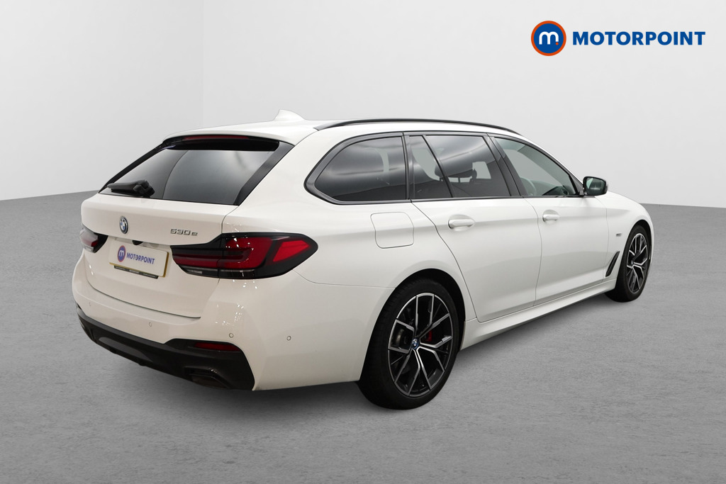 BMW 5 Series M Sport Automatic Petrol Plug-In Hybrid Estate - Stock Number (1499023) - Drivers side rear corner