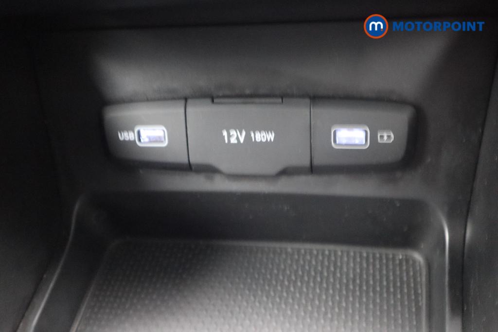 Hyundai Tucson Se Connect Manual Petrol SUV - Stock Number (1499834) - 12th supplementary image