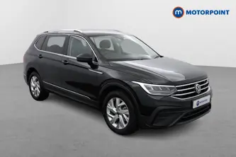 Volkswagen Tiguan Allspace Life Automatic Petrol SUV - Stock Number (1499999) - Drivers side front corner