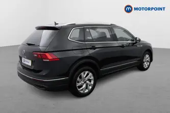 Volkswagen Tiguan Allspace Life Automatic Petrol SUV - Stock Number (1499999) - Drivers side rear corner