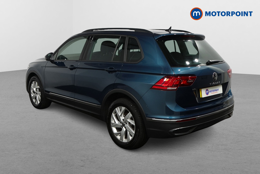 Volkswagen Tiguan Life Manual Petrol SUV - Stock Number (1500058) - Passenger side rear corner