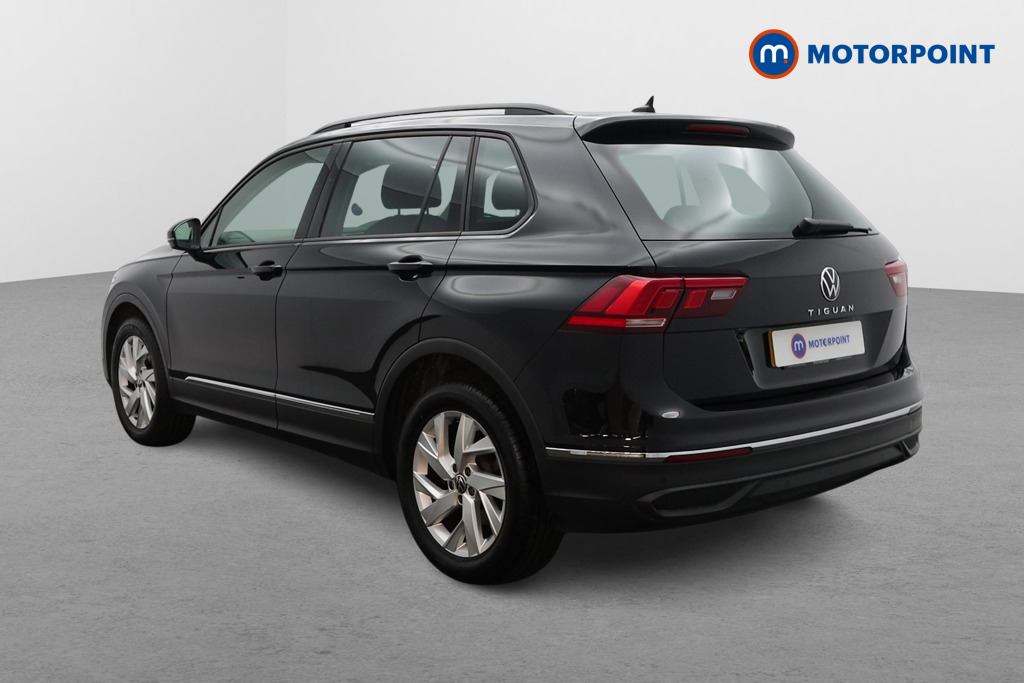 Volkswagen Tiguan Life Manual Diesel SUV - Stock Number (1496928) - Passenger side rear corner