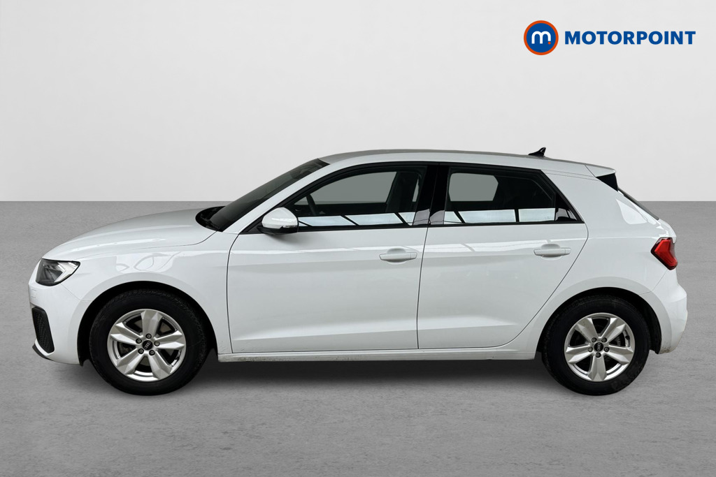 Audi A1 Technik Manual Petrol Hatchback - Stock Number (1501721) - Passenger side