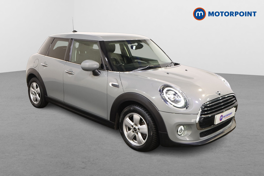 Mini Hatchback Cooper Classic Manual Petrol Hatchback - Stock Number (1502381) - Drivers side front corner