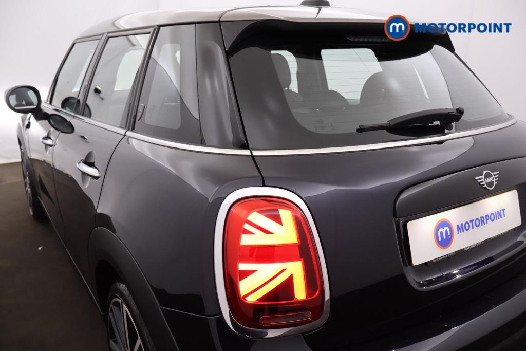 Mini Hatchback Cooper Exclusive Automatic Petrol Hatchback - Stock Number (1502914) - 14th supplementary image