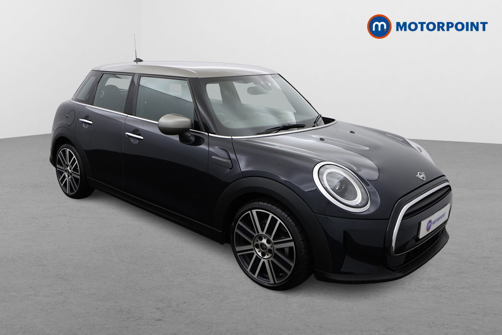 Mini Hatchback Cooper Exclusive Automatic Petrol Hatchback - Stock Number (1502914) - Drivers side front corner