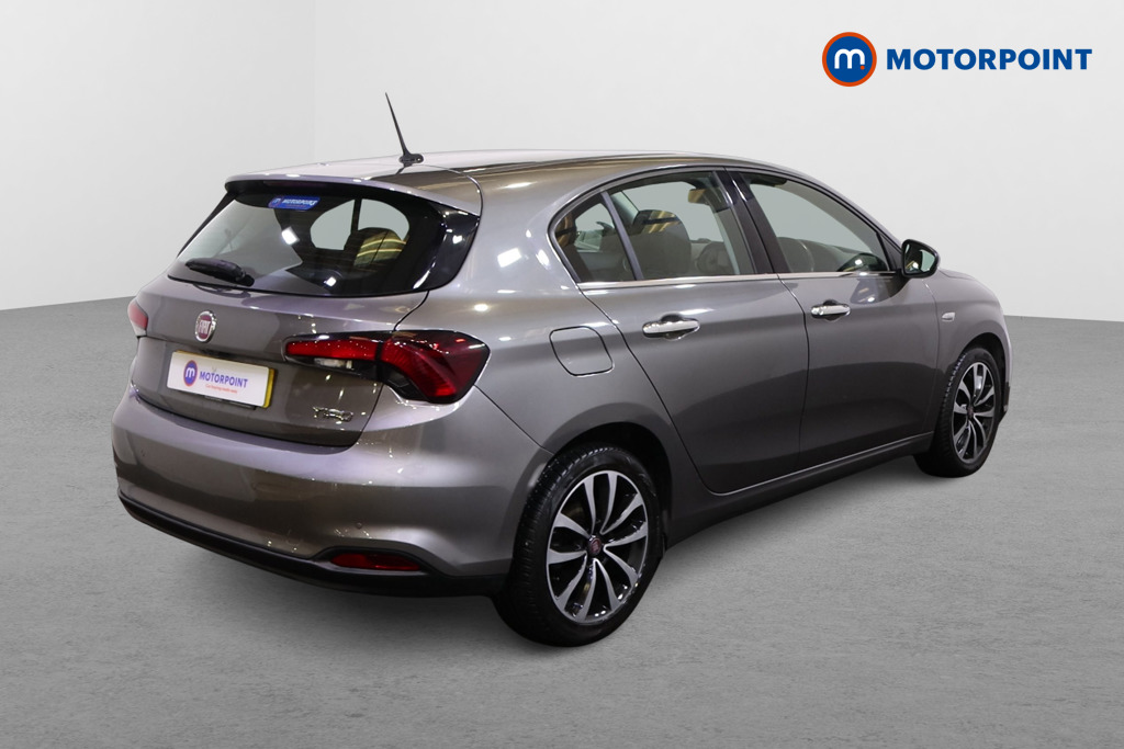 Fiat Tipo Lounge Manual Petrol Hatchback - Stock Number (1499071) - Drivers side rear corner