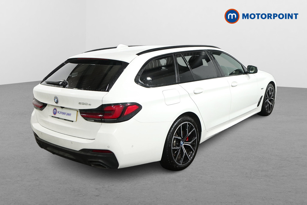 BMW 5 Series M Sport Automatic Petrol Plug-In Hybrid Estate - Stock Number (1498868) - Drivers side rear corner