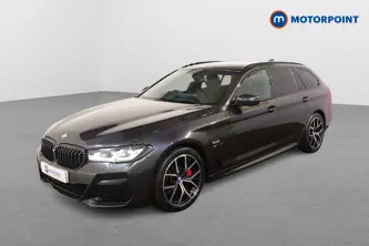 BMW 5 Series M Sport Automatic Petrol Plug-In Hybrid Estate - Stock Number (1498869) - Passenger side front corner