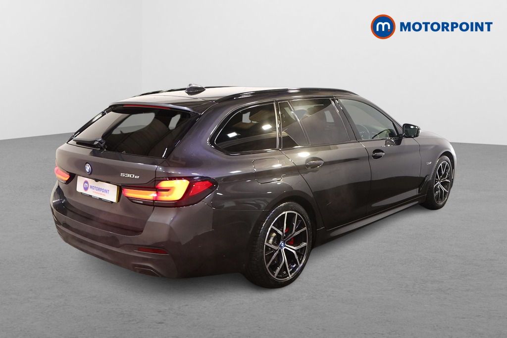 BMW 5 Series M Sport Automatic Petrol Plug-In Hybrid Estate - Stock Number (1498869) - Drivers side rear corner