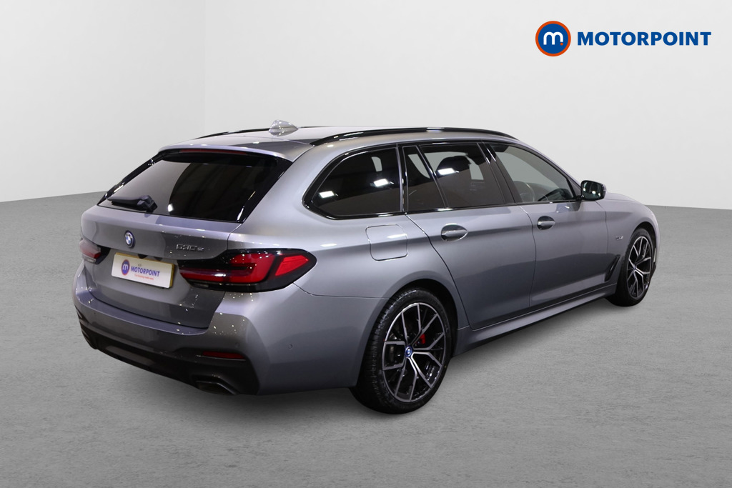 BMW 5 Series M Sport Automatic Petrol Plug-In Hybrid Estate - Stock Number (1498887) - Drivers side rear corner