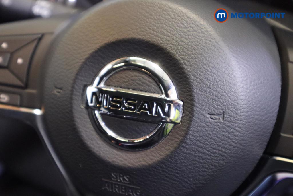 Nissan Qashqai Tekna Manual Petrol SUV - Stock Number (1499349) - 10th supplementary image