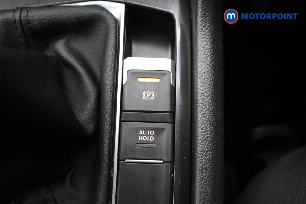 Volkswagen Tiguan Life Manual Petrol SUV - Stock Number (1502153) - 16th supplementary image