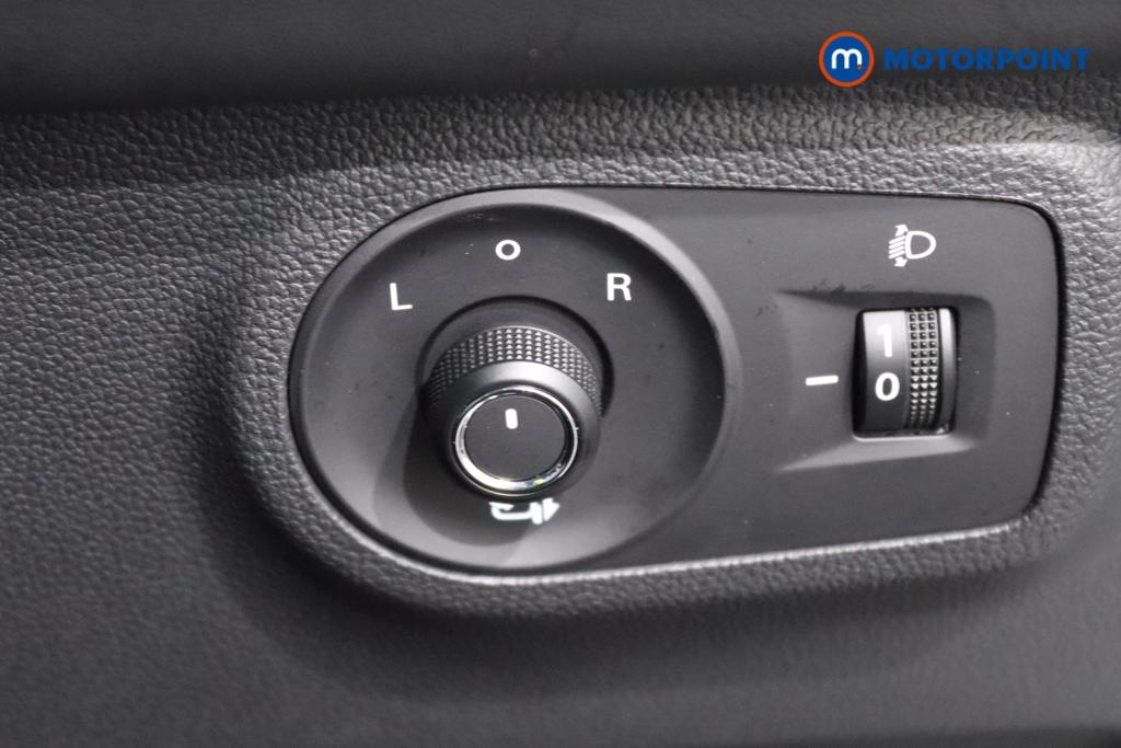 Mg Motor Uk ZS Exclusive Manual Petrol SUV - Stock Number (1503155) - 21st supplementary image