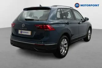 Volkswagen Tiguan Life Manual Petrol SUV - Stock Number (1503766) - Drivers side rear corner