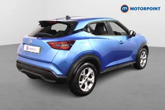 Nissan Juke N-Connecta Manual Petrol SUV - Stock Number (1504517) - Drivers side rear corner