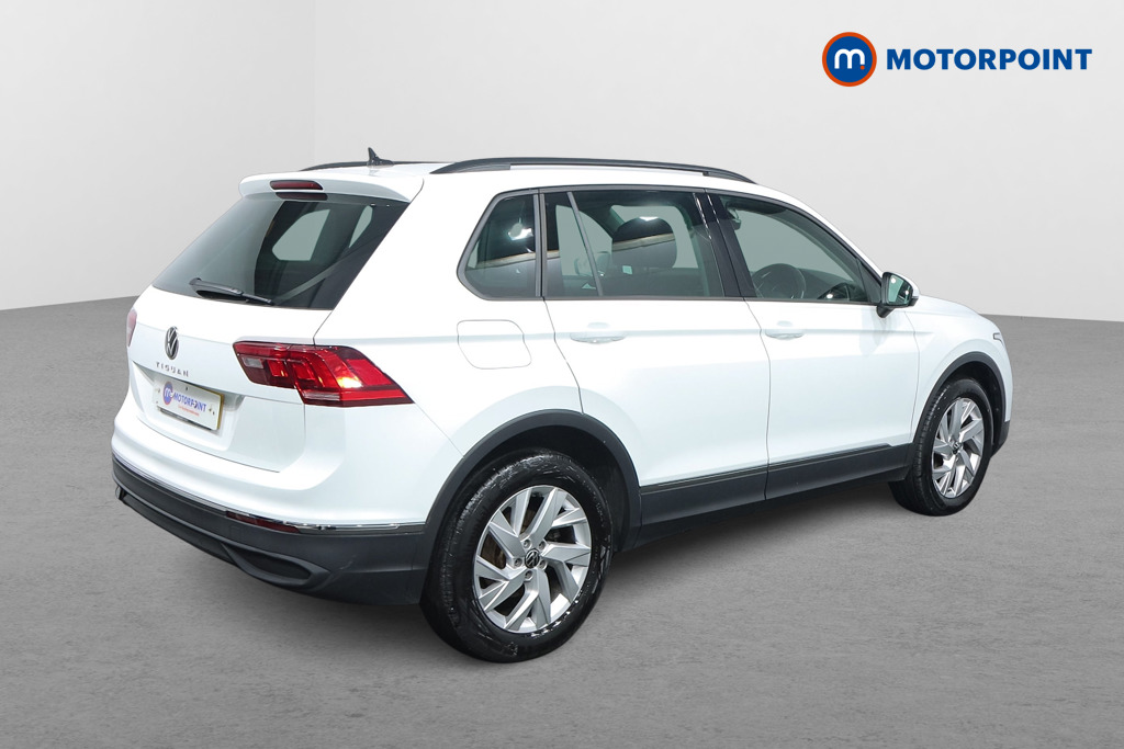 Volkswagen Tiguan Life Manual Petrol SUV - Stock Number (1485064) - Drivers side rear corner