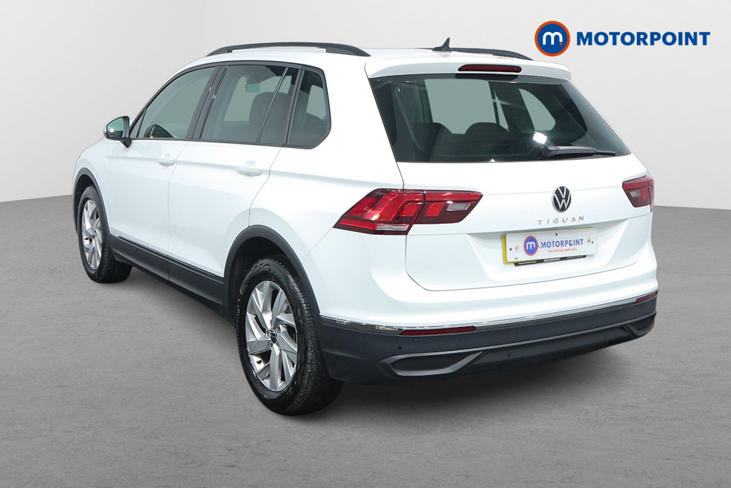 Volkswagen Tiguan Life Manual Petrol SUV - Stock Number (1485064) - Passenger side rear corner