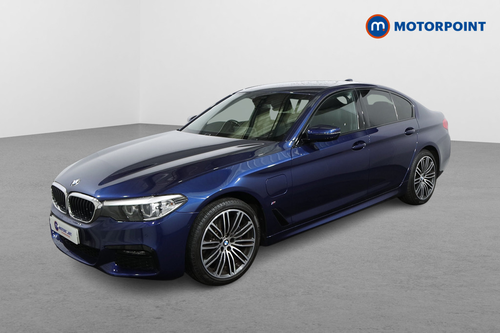 BMW 5 Series M Sport Automatic Petrol Plug-In Hybrid Saloon - Stock Number (1500467) - Passenger side front corner