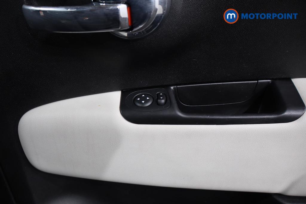 Fiat 500 Dolcevita Manual Petrol-Electric Hybrid Hatchback - Stock Number (1500947) - 10th supplementary image