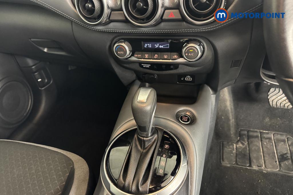 Nissan Juke N-Connecta Automatic Petrol SUV - Stock Number (1501816) - 11th supplementary image