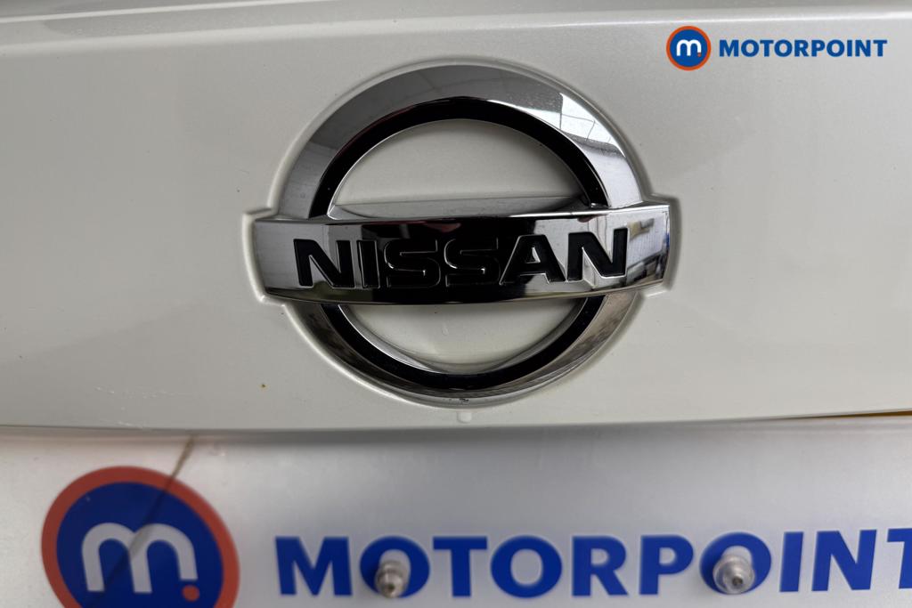 Nissan Juke N-Connecta Automatic Petrol SUV - Stock Number (1501816) - 20th supplementary image