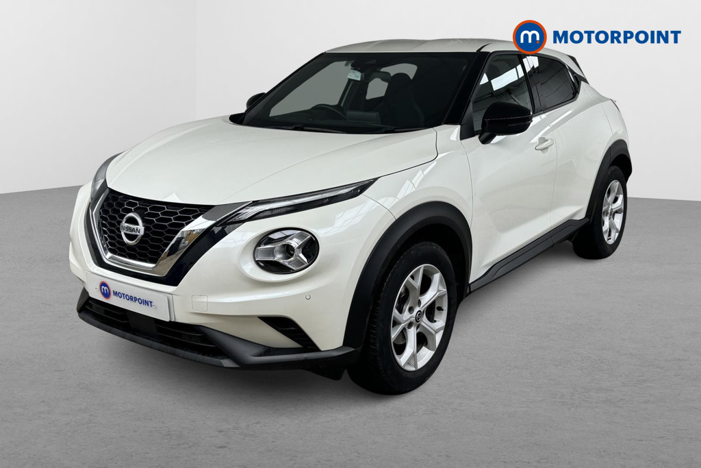 Nissan Juke N-Connecta Automatic Petrol SUV - Stock Number (1501816) - Passenger side front corner