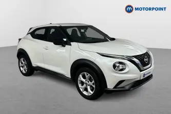 Nissan Juke N-Connecta Automatic Petrol SUV - Stock Number (1501816) - Drivers side front corner