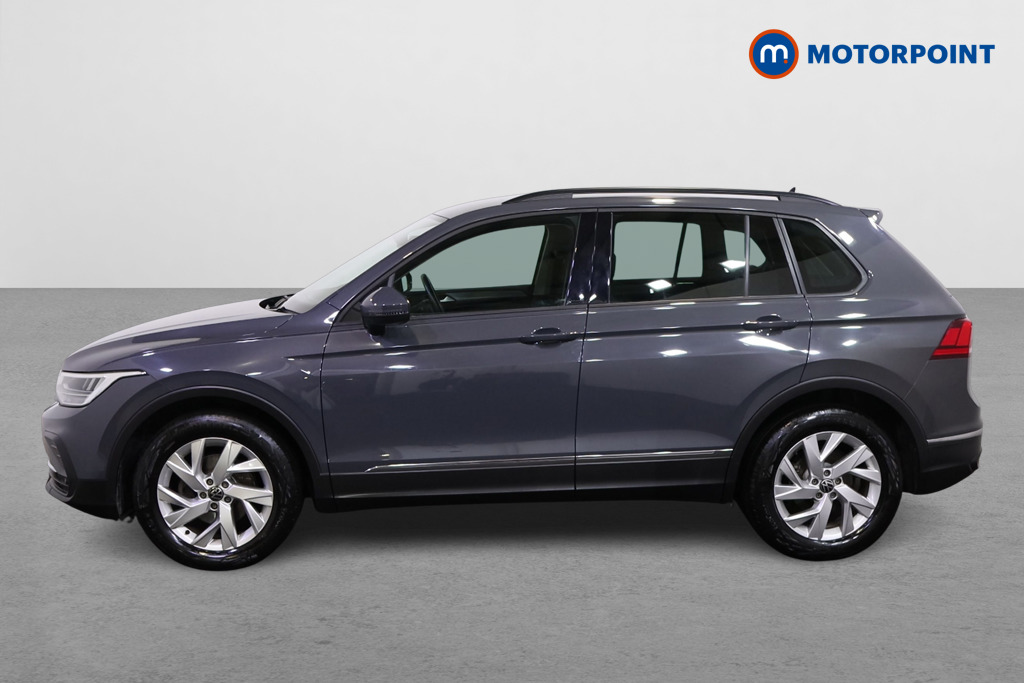 Volkswagen Tiguan Life Manual Petrol SUV - Stock Number (1503361) - Passenger side